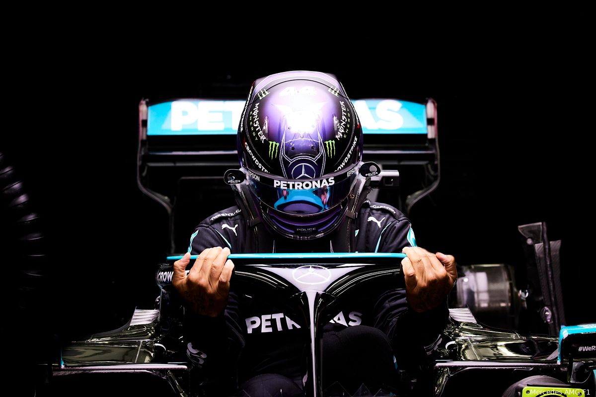Lewis Hamilton: "Voelde gelijk dat er problemen met W14 waren"
