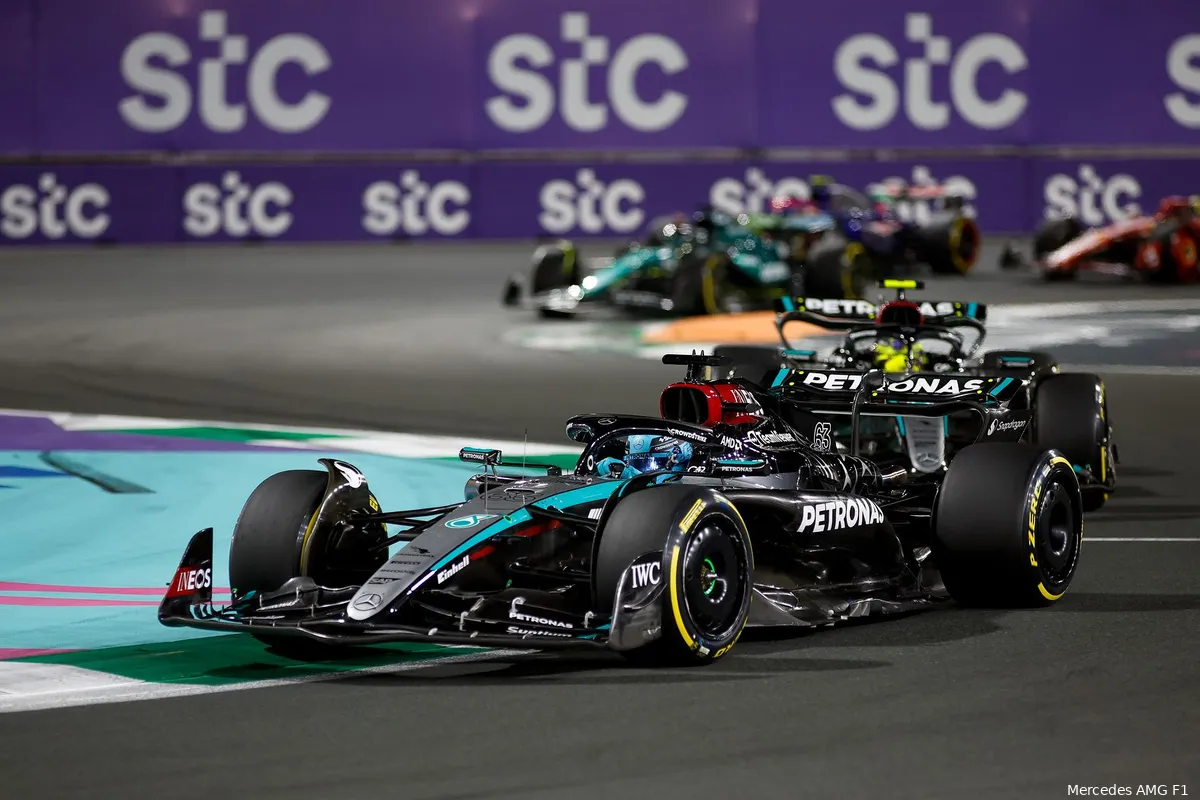 Dit is wanneer Mercedes zal beslissen over tweede Mercedes-stoeltje voor 2025