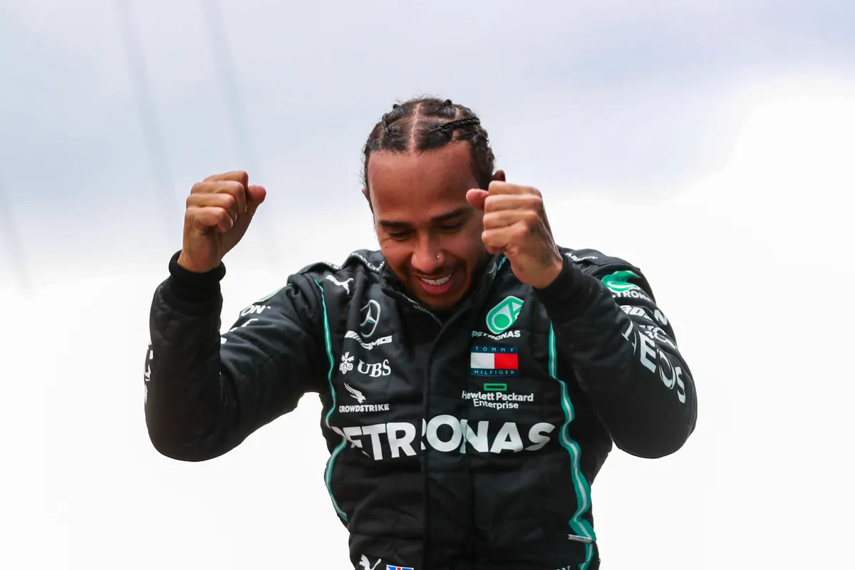 Barrichello: 'Hamilton beter dan Schumacher? Ik denk het wel'