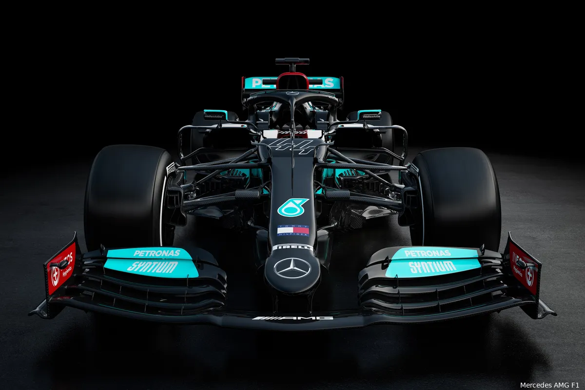 Foto's: dit is de titelverdediger van Mercedes, de W12