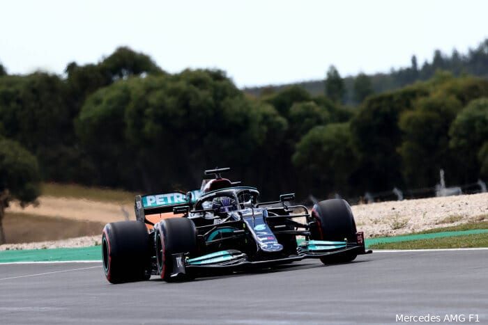 Hamilton te sterk voor Verstappen en pakt overwinning in Portugal
