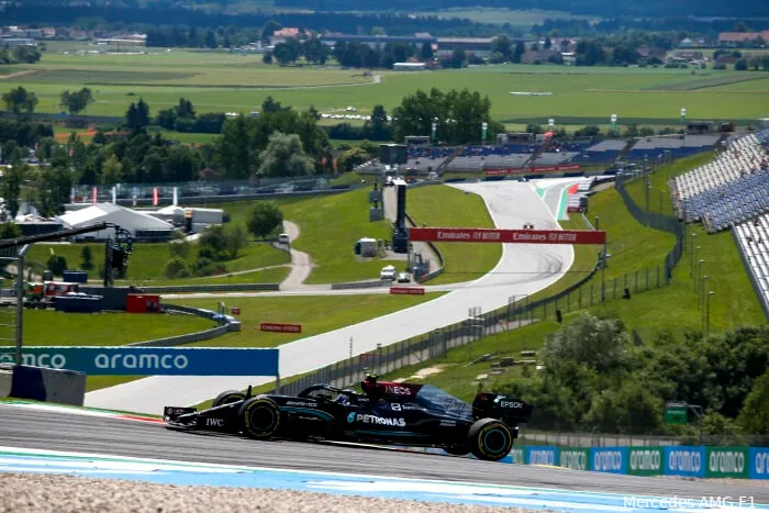 Boordradio's VT2 | Woede bij McLaren om spin Bottas: 'Dat was belachelijk'