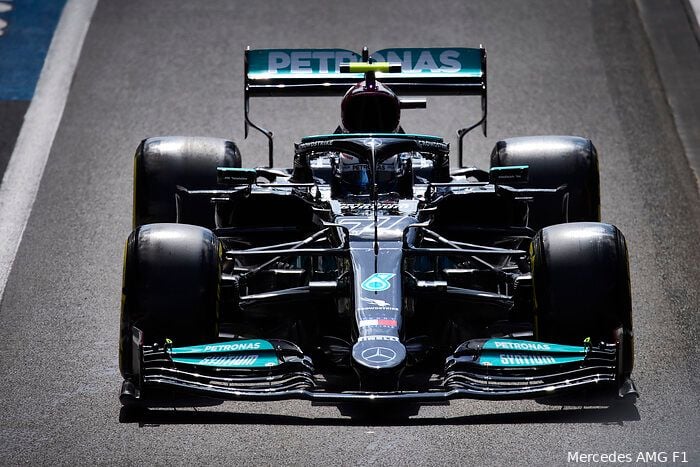 Hamiltons slechte start bij sprintrace veroorzaakt door inschattingsfout Mercedes