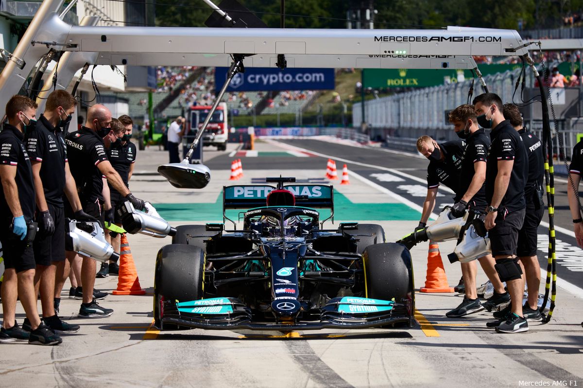 Pirelli geeft optimale strategie vrij: Mercedes én Red Bull in het voordeel