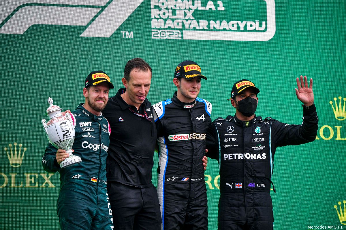Hamilton na diskwalificatie Vettel in Hongarije: 'Ik baal zo ontzettend voor je, Seb'