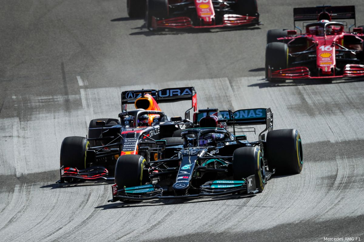 Lammers kraakt tactiek van Mercedes: 'Ze hadden Hamilton meer kans kunnen geven'