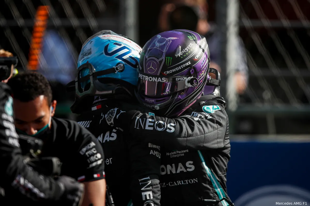 Bottas ziet Hamilton nog altijd als snelste F1-coureur: 'Hij is irritant getalenteerd'