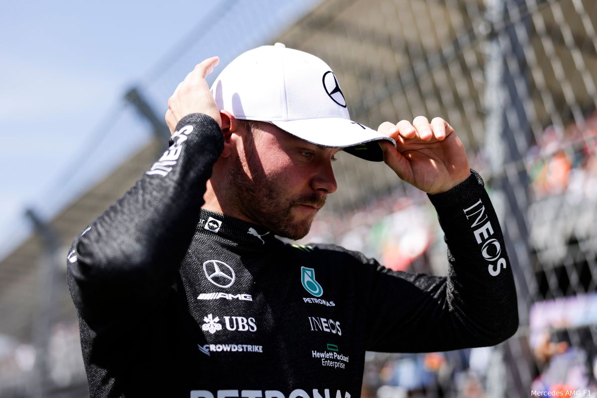 Mercedes pareert kritiek op Bottas: 'Hij kon Ricciardo simpelweg niet voorbij'