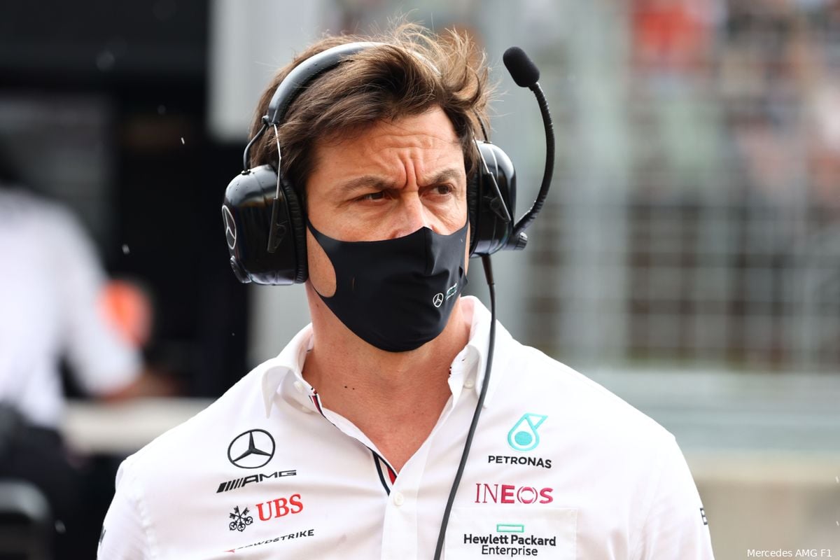 Wolff baalt van achterstand op Red Bull en Ferrari: 'Dan begint het freestylen'