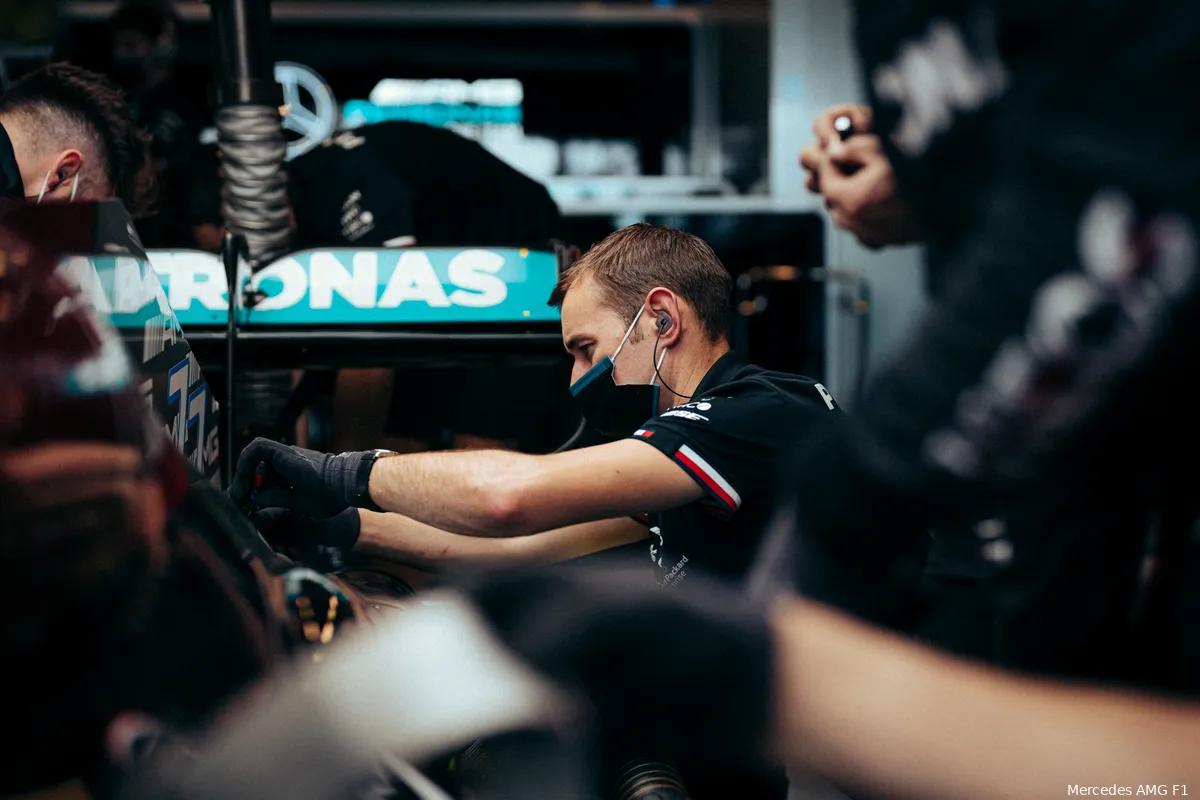 2022-spec motor gebruikt in verrassend vroege fire-up Mercedes