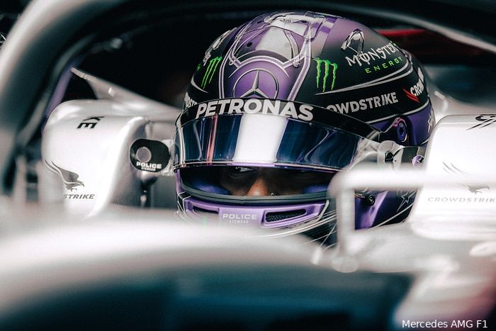 Hamilton tempert verwachtingen na één-twee Mercedes: 'Je kijkt nooit naar de tijden, nooit'