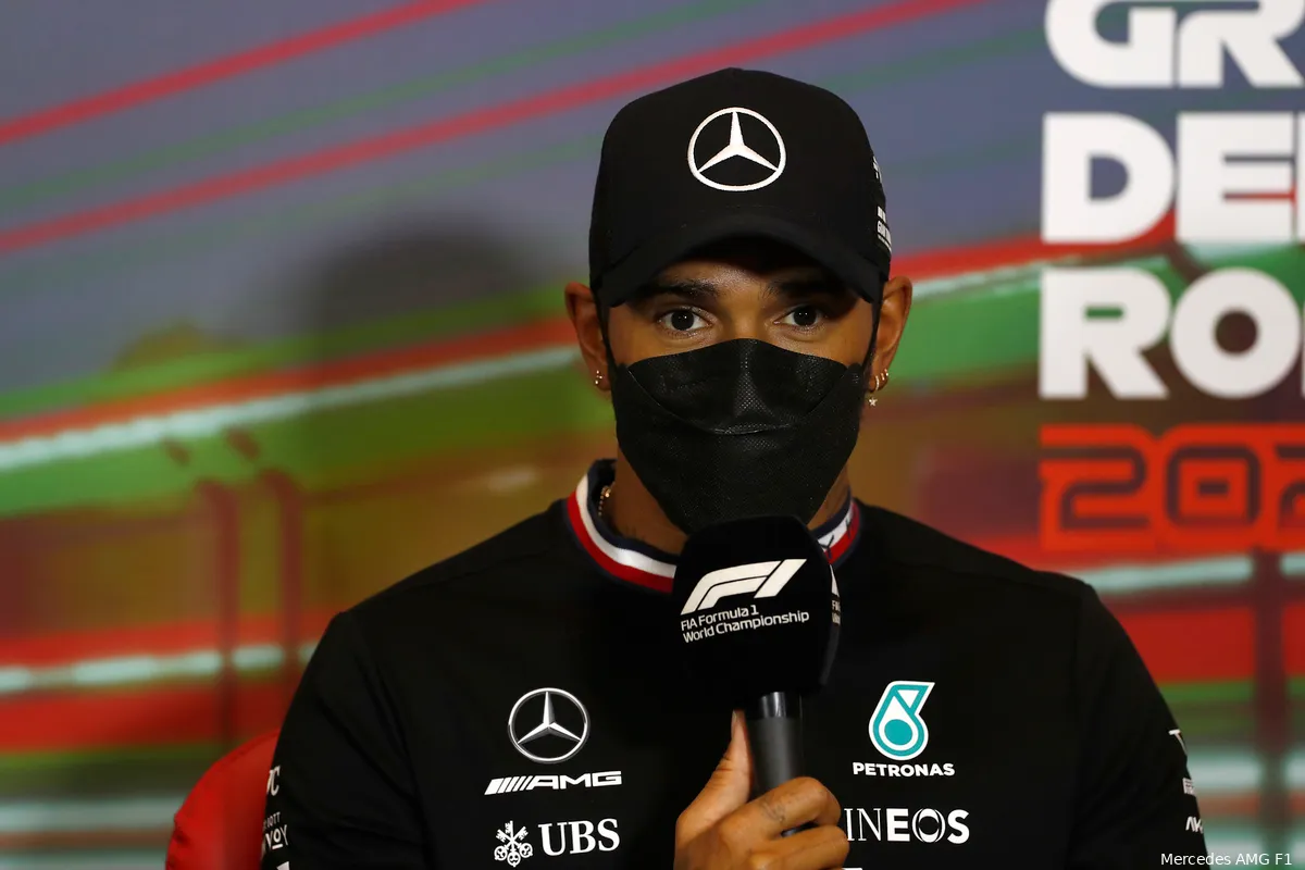 Hamilton slaat terug na kritiek: 'Ze proberen gewoon relevant te blijven'