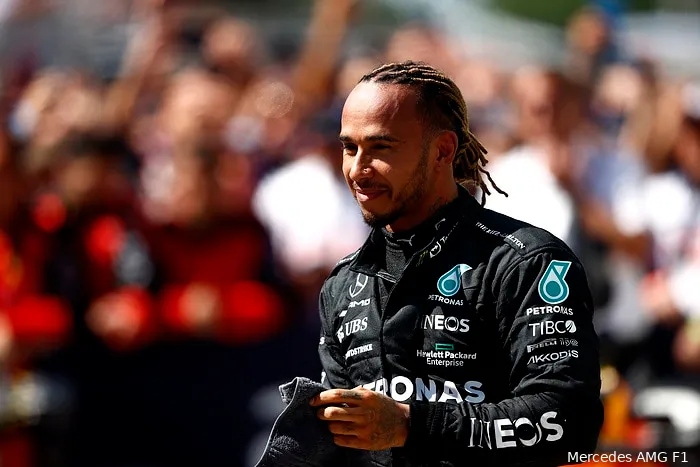 Hamilton blikt terug op Abu Dhabi: 'Ik wist dat er iets niet goed zat'