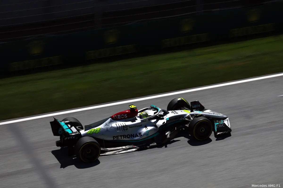 Horner denkt dat Mercedes terug is, Wolff ziet dat het team 'twee of drie tienden' mist