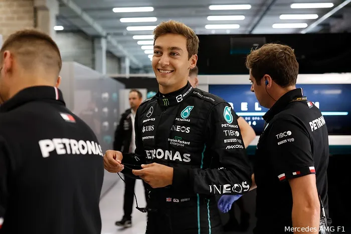 Russell heeft hoop in grote veranderingen Mercedes: 'Ze komen eraan'