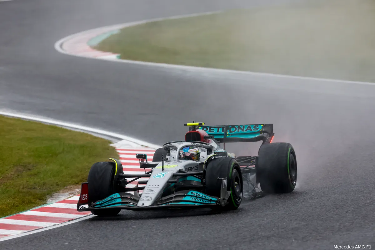 Hamilton snapt waarom hij moeite had: 'We waren erg traag op de rechte stukken'