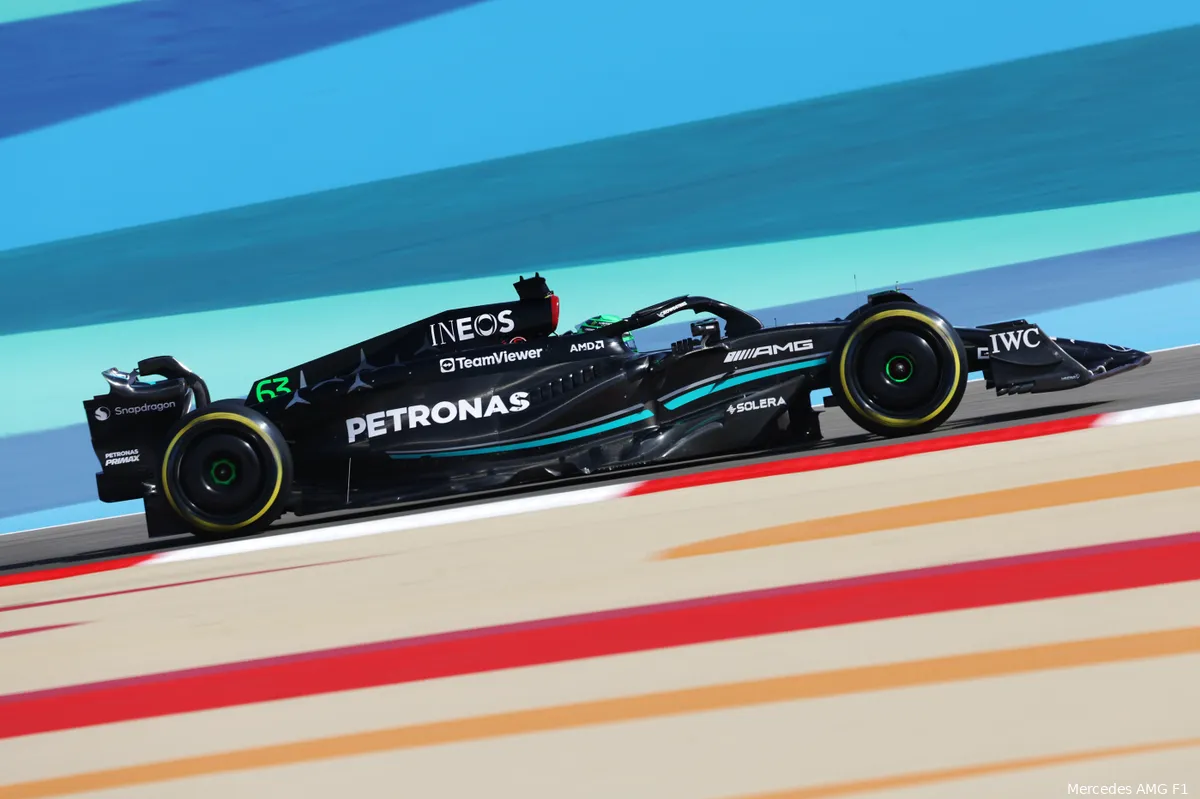 Russell blijft rustig na moeizaam begin in Bahrein: 'Het is pas onze vierde dag in de auto'