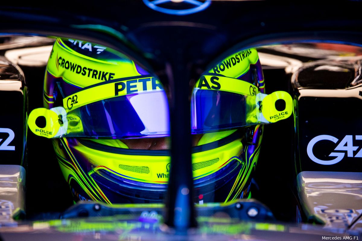 Hamilton heeft niets positiefs voor de racedag: 'Ik lag er weer bijna uit in Q1'