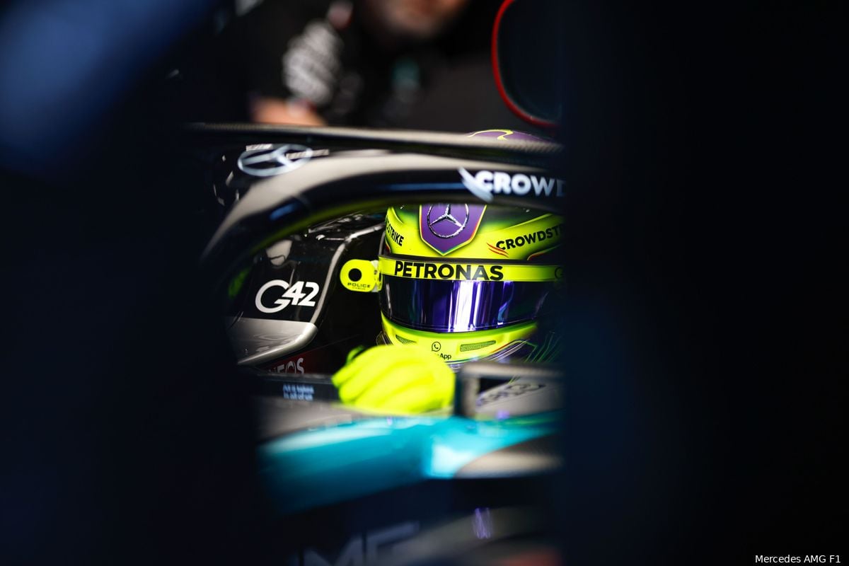 Hamilton bekritiseert Mercedes na tegenvallend weekend: 'Al drie jaar bezig en dan krijg je dit scenario'