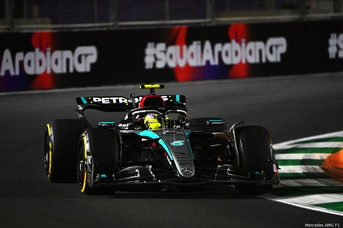 Boordradio's donderdag GP Saoedi-Arabië | 'Wat Hamilton daar deed, was supergevaarlijk'