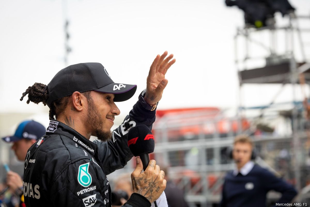 Hamilton blikt terug op 'moeilijke' jaren bij Mercedes: 'Het had erger kunnen zijn'