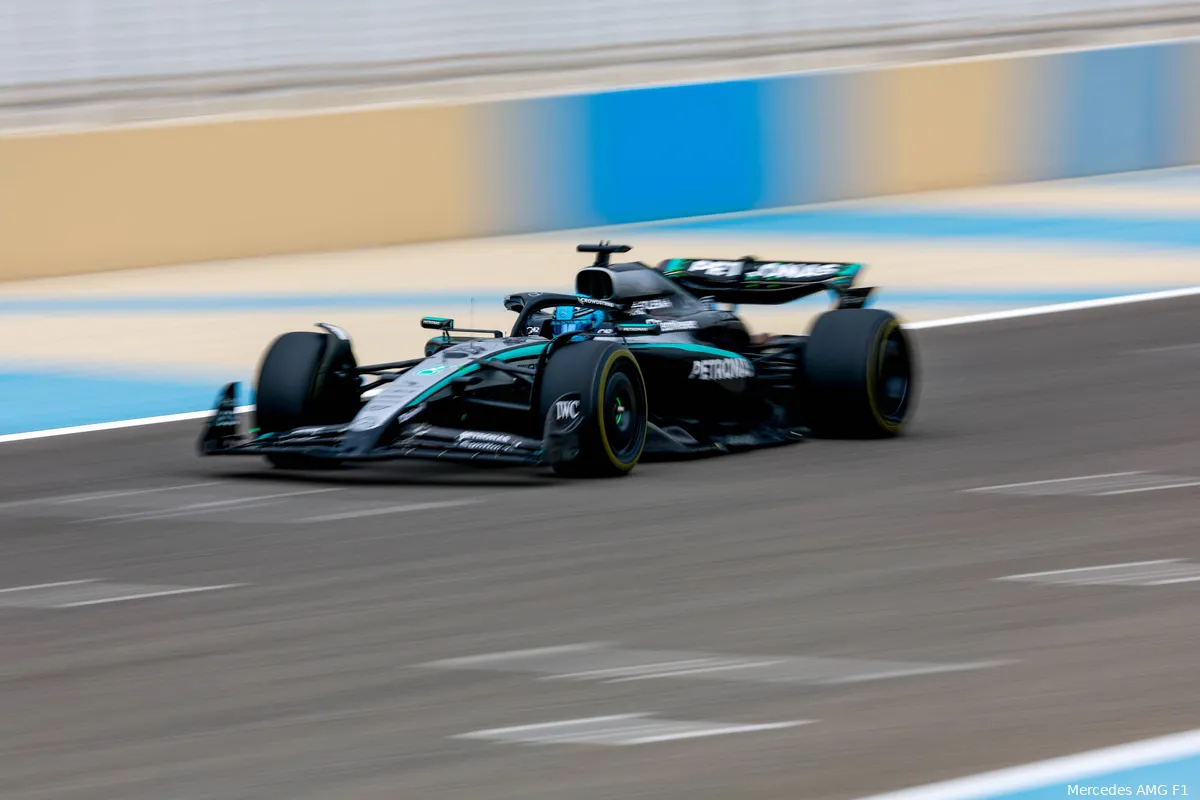 george russell mercedes testdag 3 bahrein 2025 3