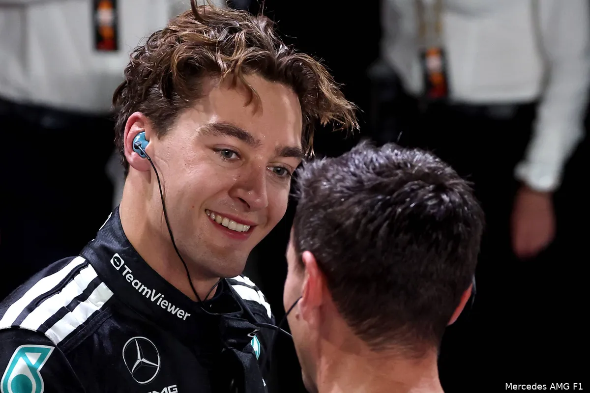 george-russell-mercedes-gp-singapore-2025-zaterdag-2