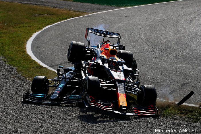 Hamilton na incident met Verstappen: 'Ik zou hem hebben nagekeken, maar ik ben ouder'