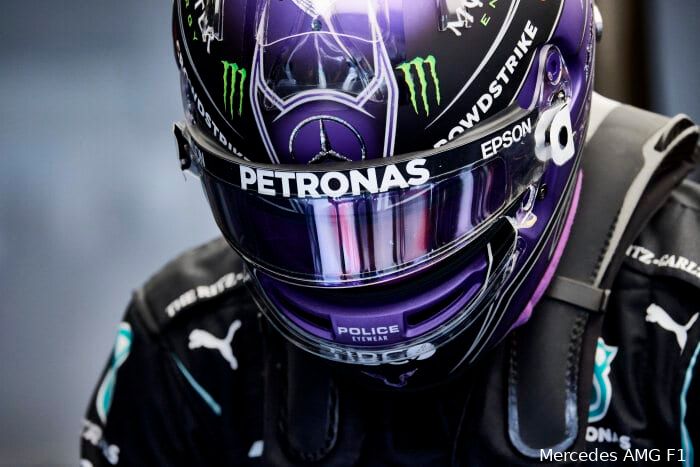 Hamilton zit er doorheen: 'Dit wordt een makkelijke overwinning voor Verstappen'