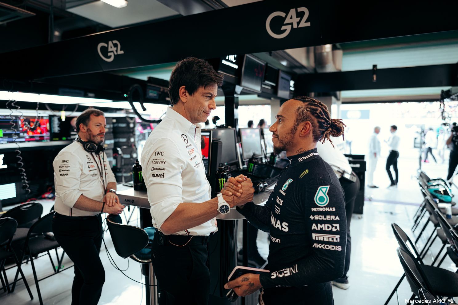 toto wolff lewis hamilton