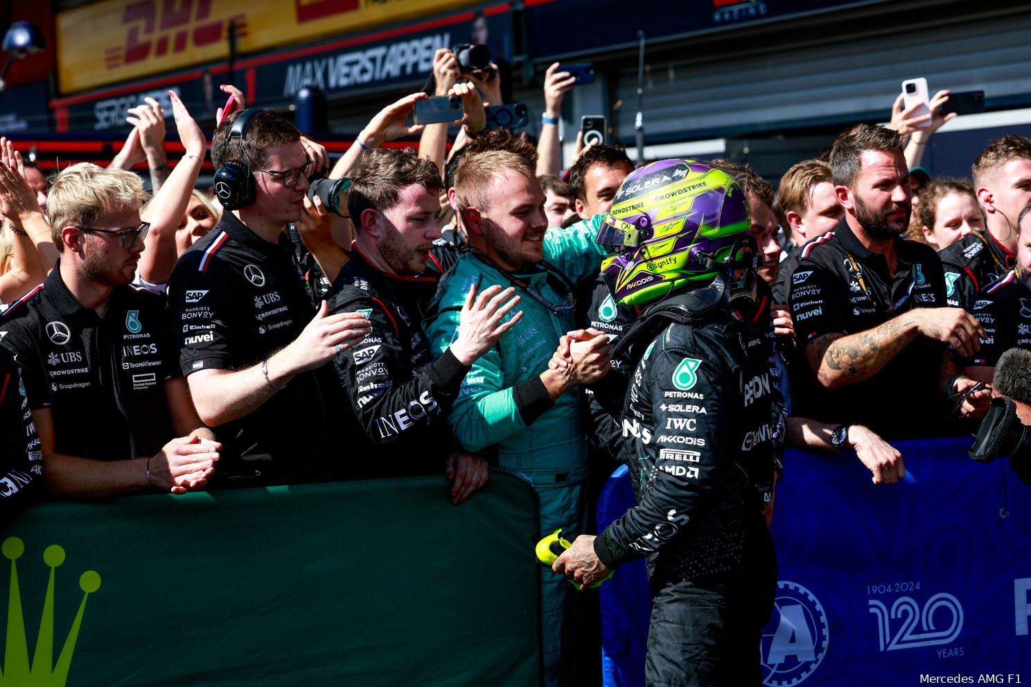 lewis hamilton racedag belgie 2024 mercedes team
