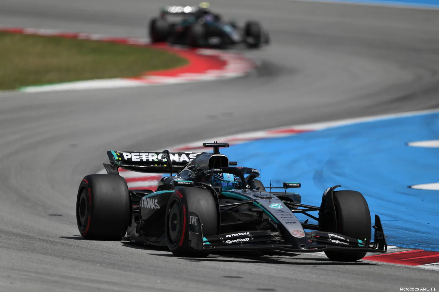 george russell mercedes 2025 spanje zondag race