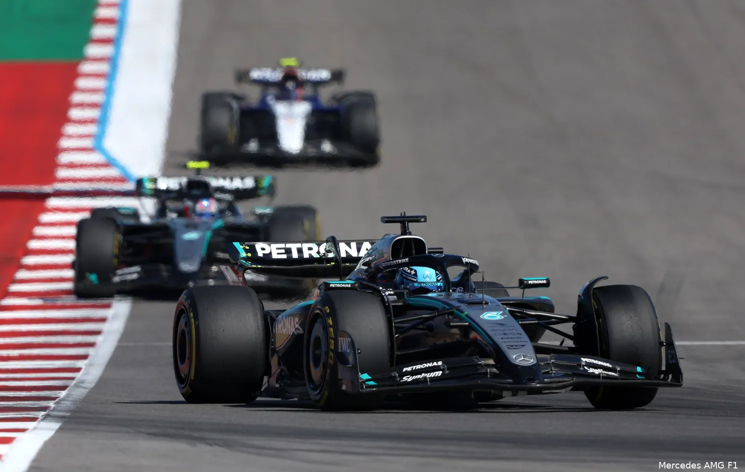 george-russell-carlos-sainz-williams-kimi-antonelli-mercedes-cota-zondag-2025