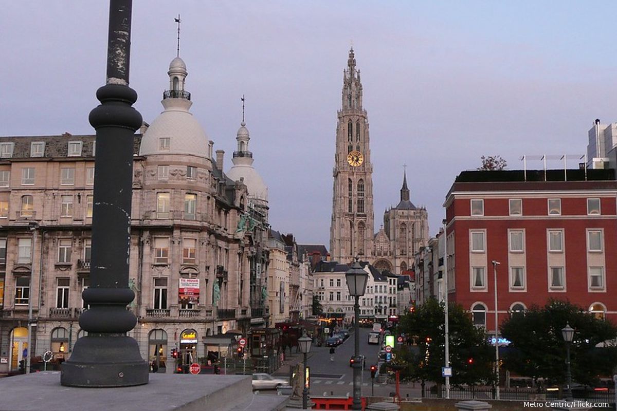 Antwerpen schorst deelraadsvergadering om deelnemers aan ramadan te laten eten