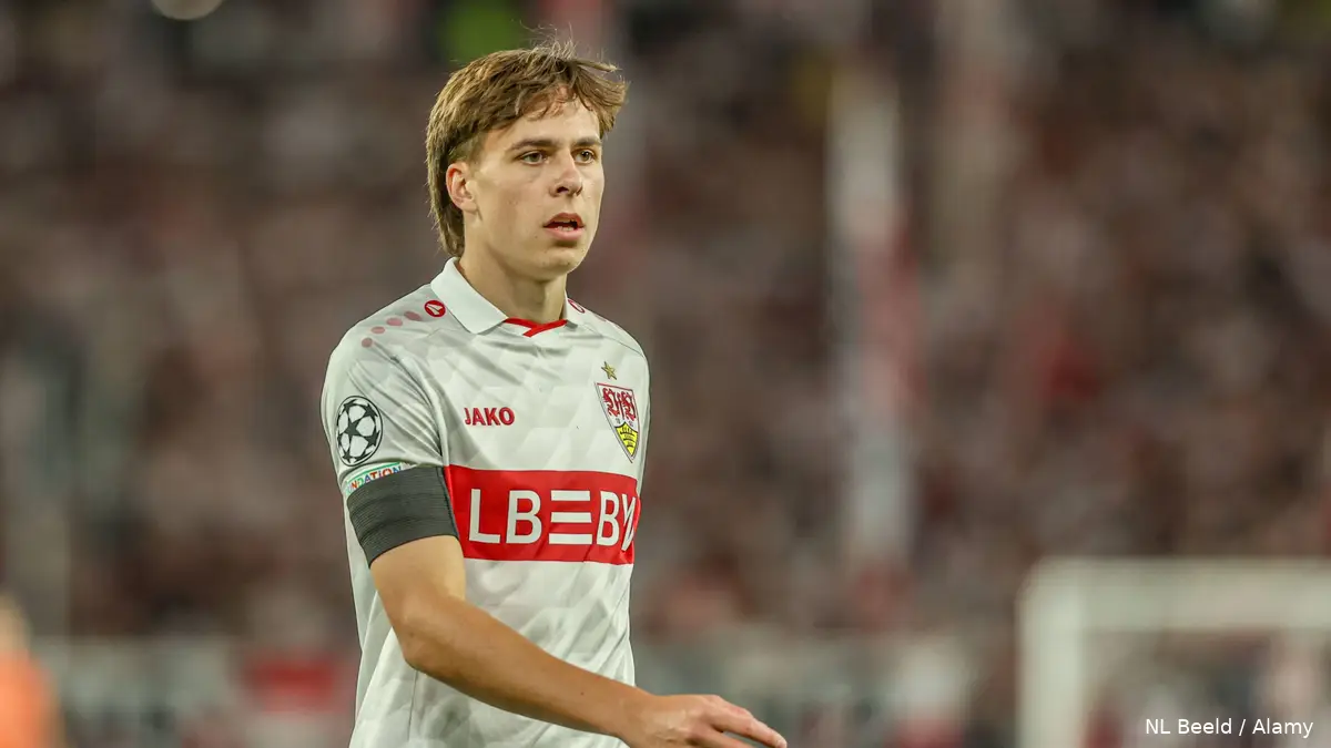 Former Feyenoord Players Experience Contrasting Fortunes at New Clubs