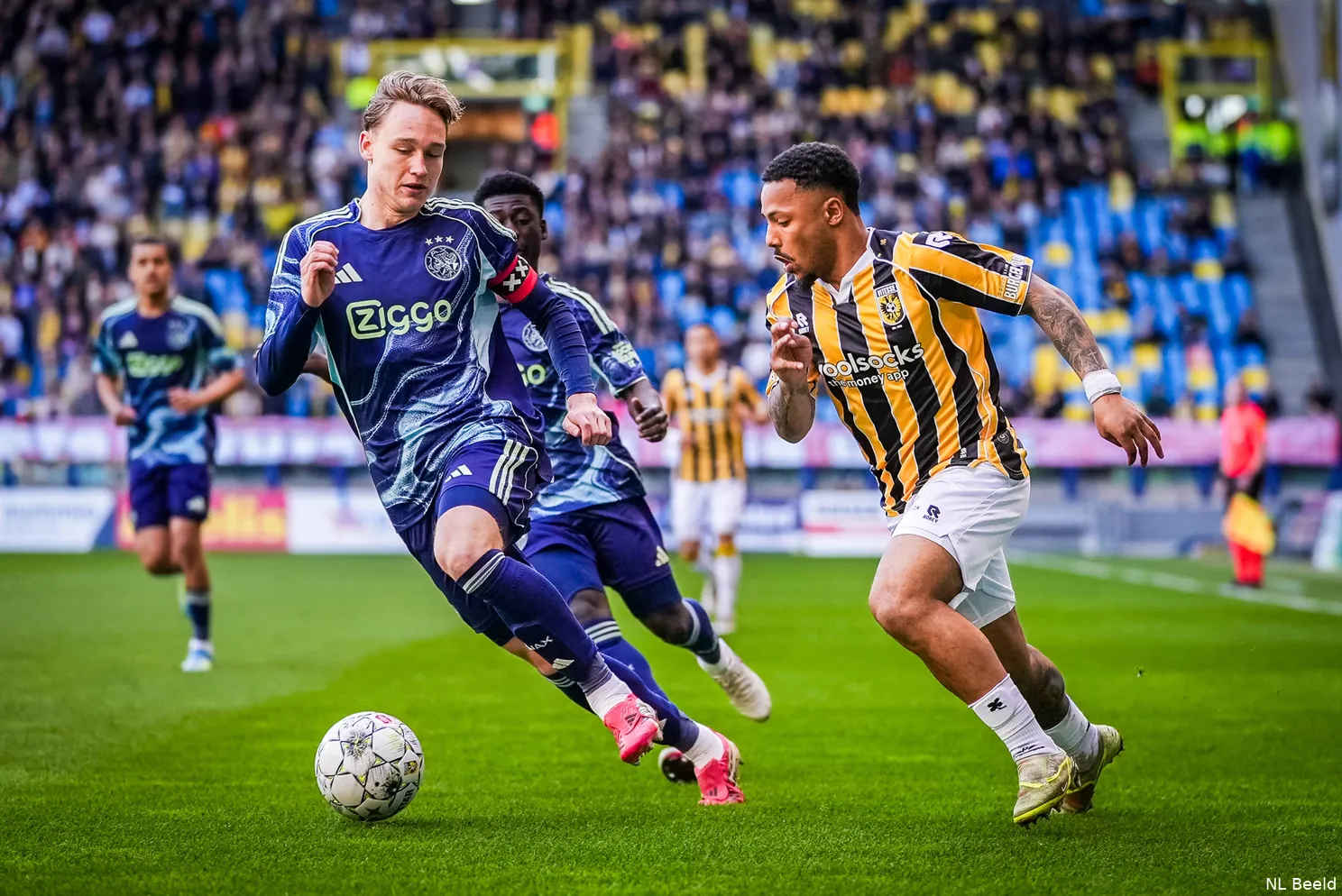 Ajax Showtime Mylo van der Lans Vitesse Jong Ajax