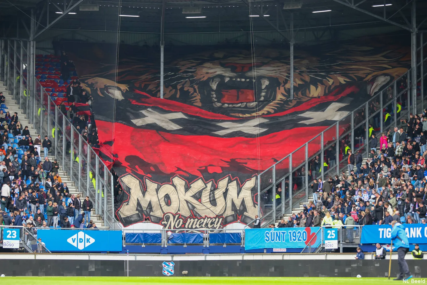 Ajax Showtime Uitvak Heerenveen Ajax 25 26