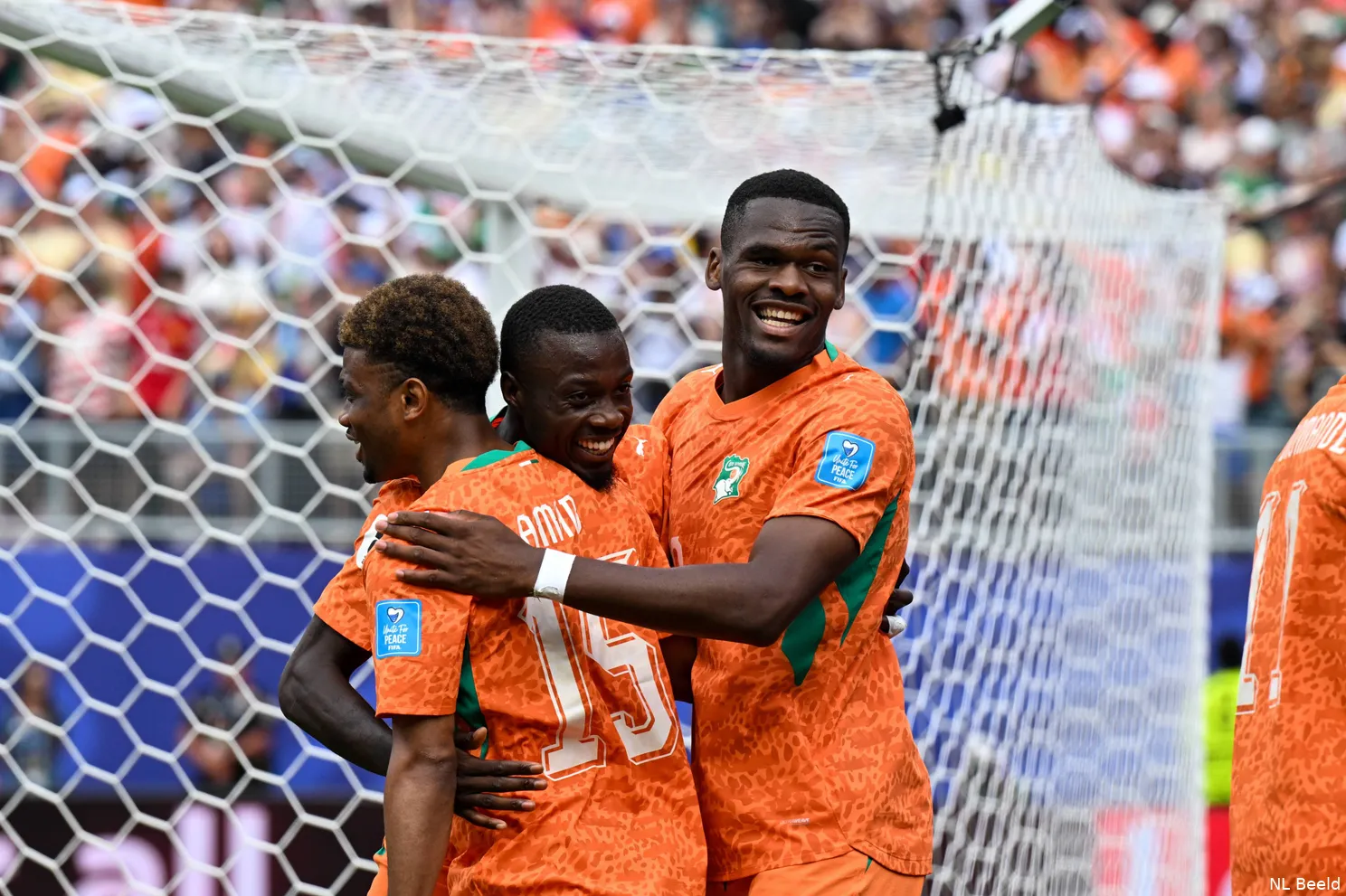Ajax Showtime Nicolas Pepe Ivoorkust
