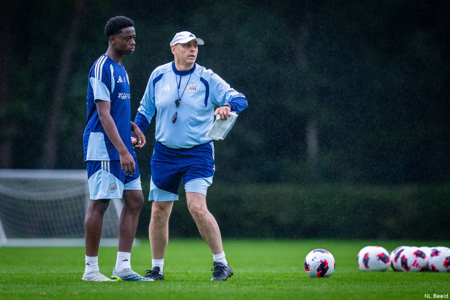 Ajax Showtime Mohamed Abdalla Juanvi Peinado