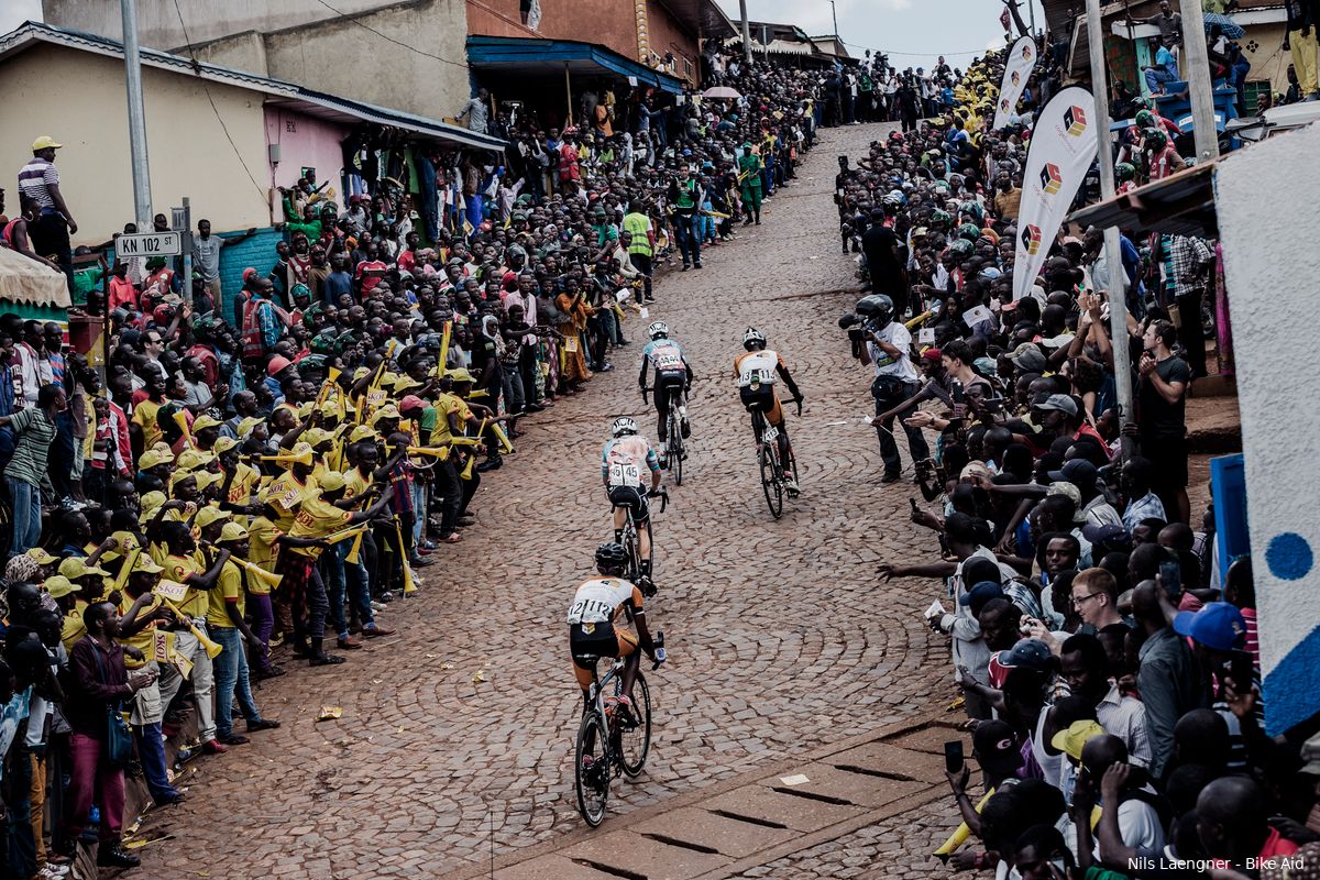 Na genocide en jarenlang wantrouwen brengt wielrennen eenheid in WK-land Rwanda