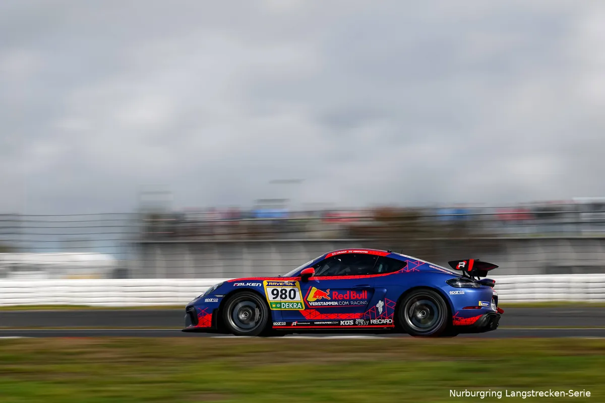 max-verstappen-franz-hermann-gt4-nordschleife-13 september