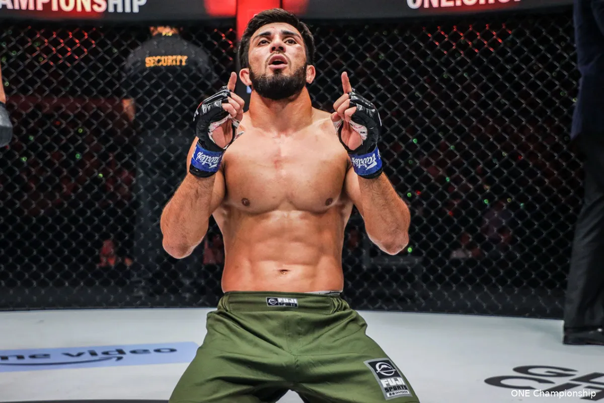 30 minuten vechten in 1 ronde: Comeback van beruchte vechtsportbond