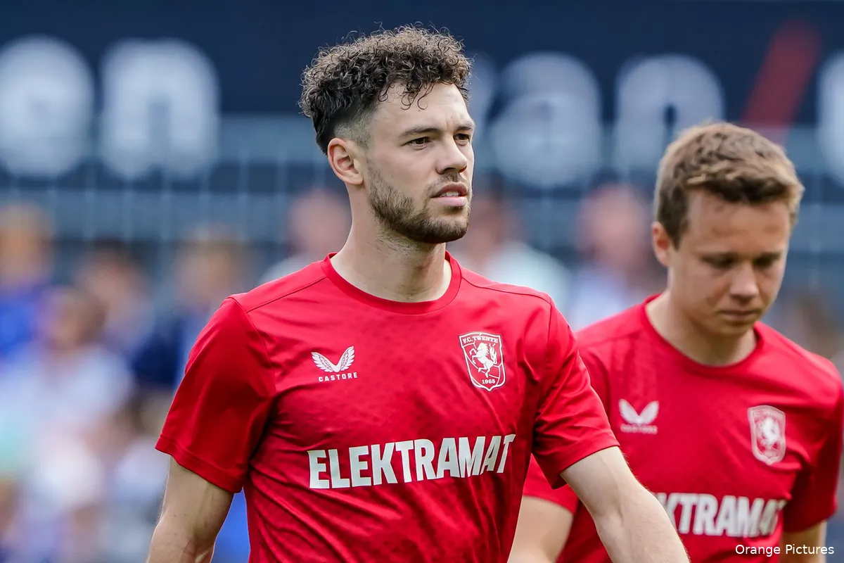 mitchell van bergen warming up pec zwolle twente 2024