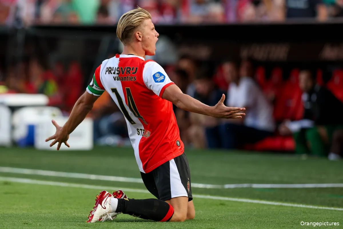 78931529_ORANGE_PICTURES