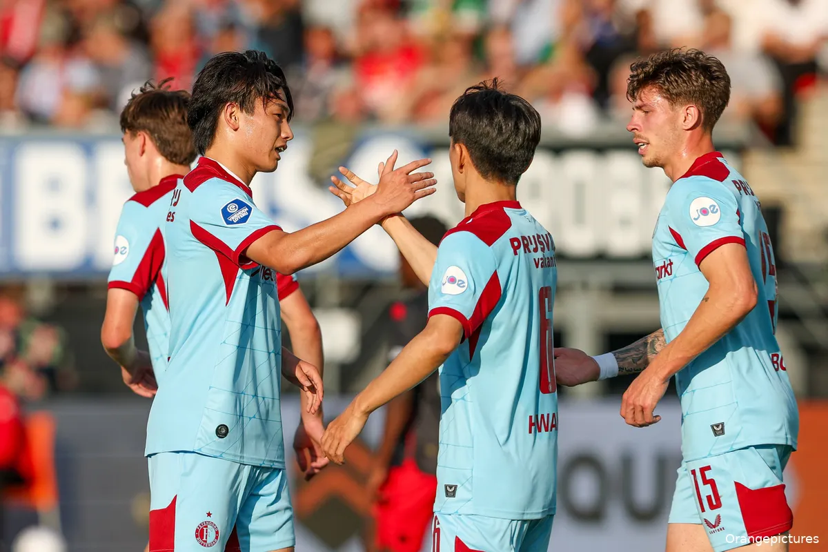 79084316_ORANGE_PICTURES