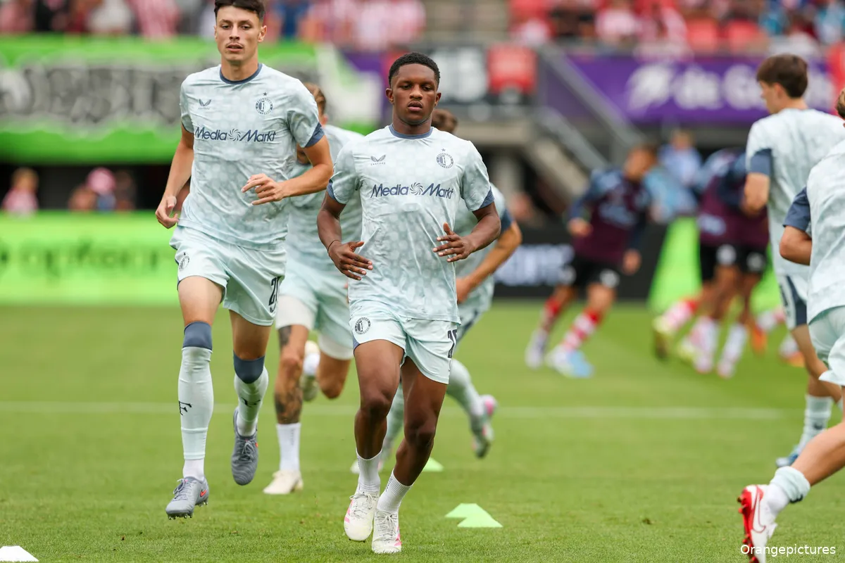 79575337_ORANGE_PICTURES