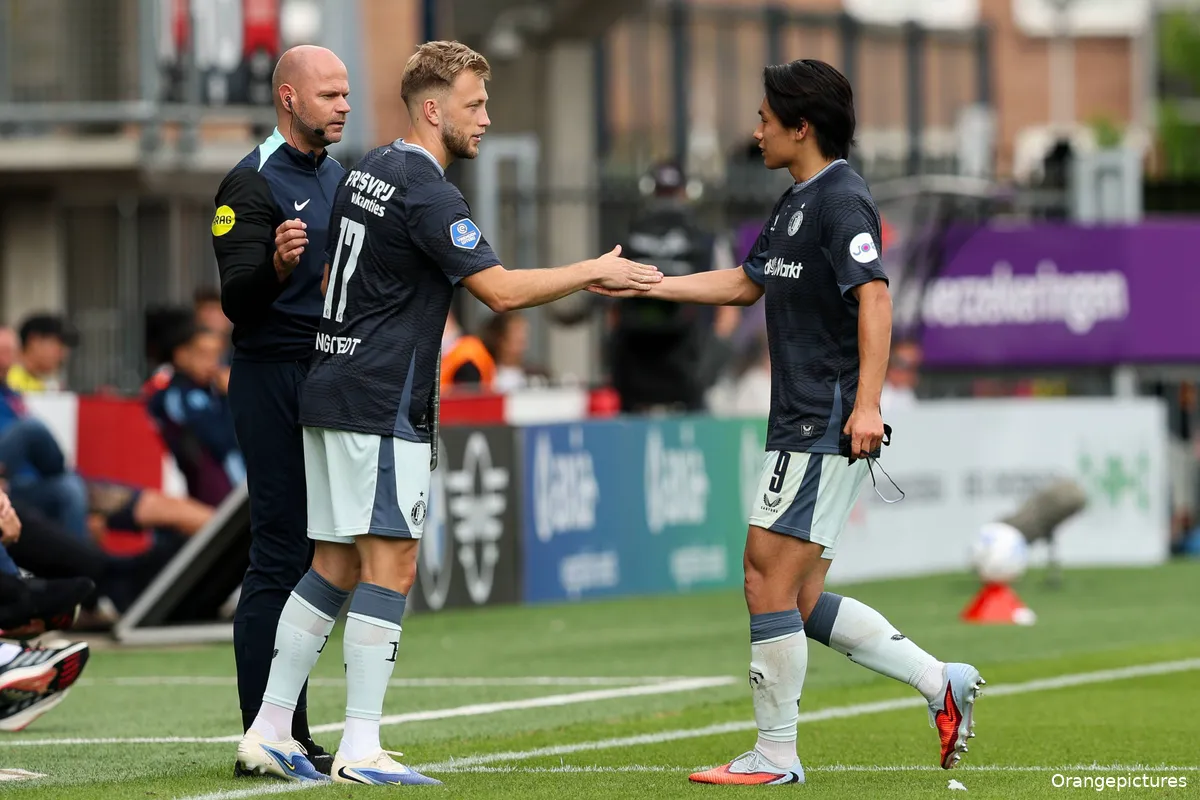 79587716_ORANGE_PICTURES