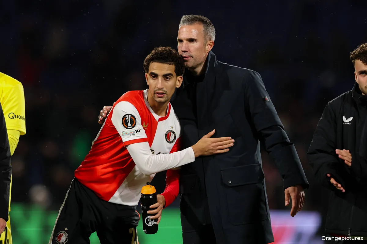 81367457_ORANGE_PICTURES