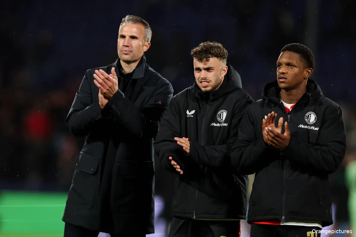 81367462_ORANGE_PICTURES