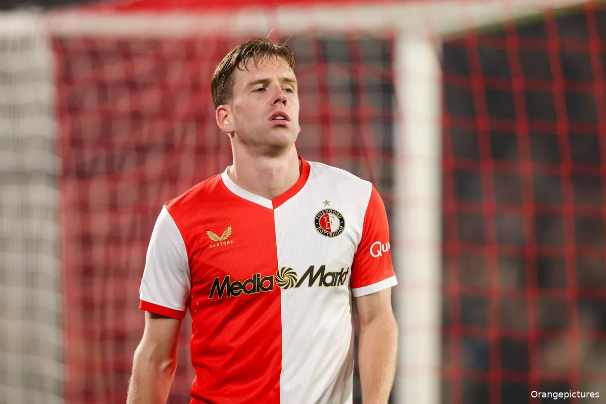 82449176_ORANGE_PICTURES